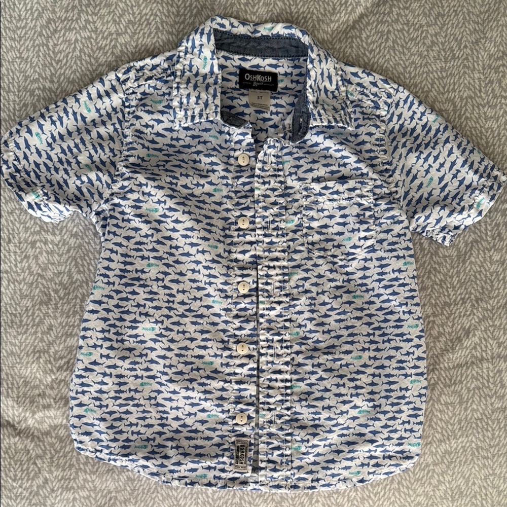 OshKosh B'gosh Boys Short-Sleeve Shark Print Shirt - Blue/White Size 5T